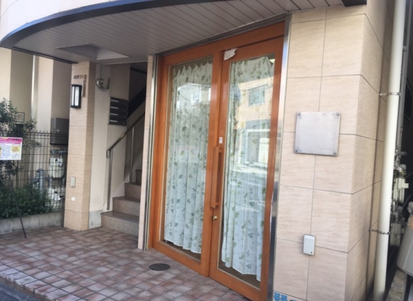 神戸市中央区山本通の