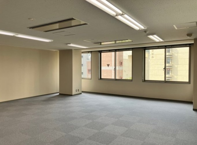 神戸市中央区中山手通の店舗・物販3