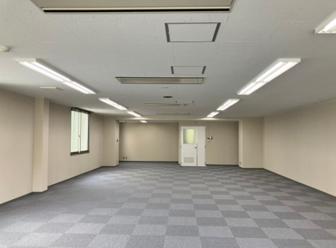 神戸市中央区中山手通の