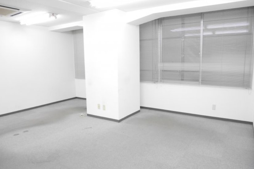 神戸市中央区中山手通の店舗・物販2
