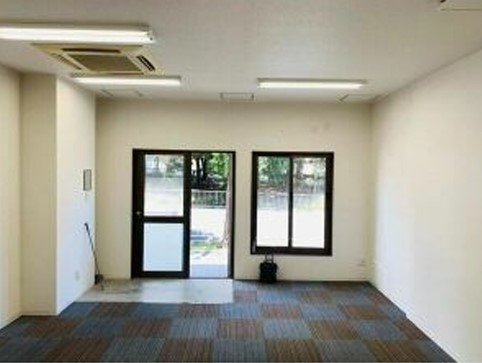 神戸市中央区磯上通の店舗・物販2