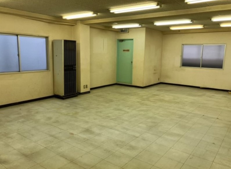 神戸市中央区小野柄通の店舗1