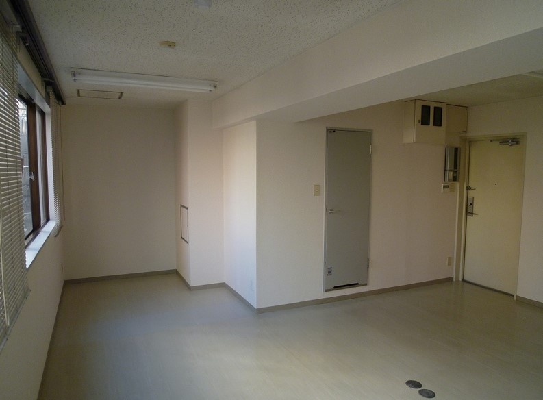 神戸市中央区加納町の店舗