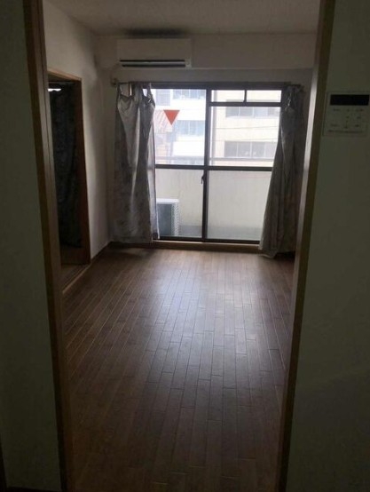 神戸市中央区北長狭通の店舗1