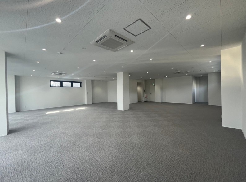 神戸市中央区磯上通の店舗2