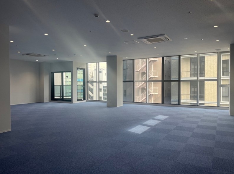 神戸市中央区磯上通の店舗2