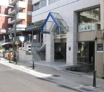 神戸市中央区山本通の