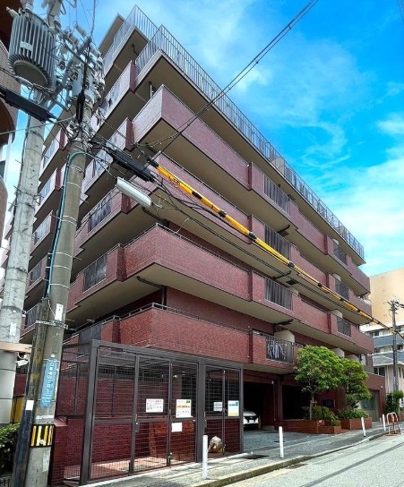 神戸市中央区日暮通の店舗