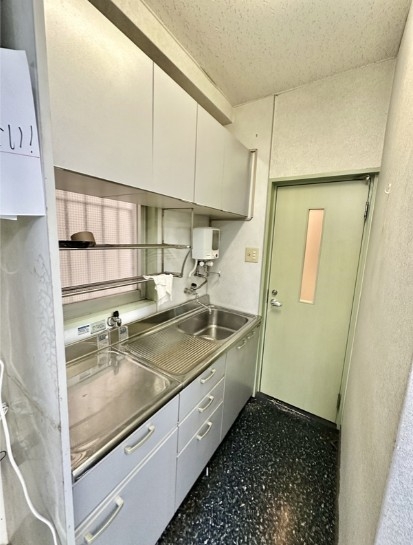 神戸市中央区元町通の店舗・美容・物販5