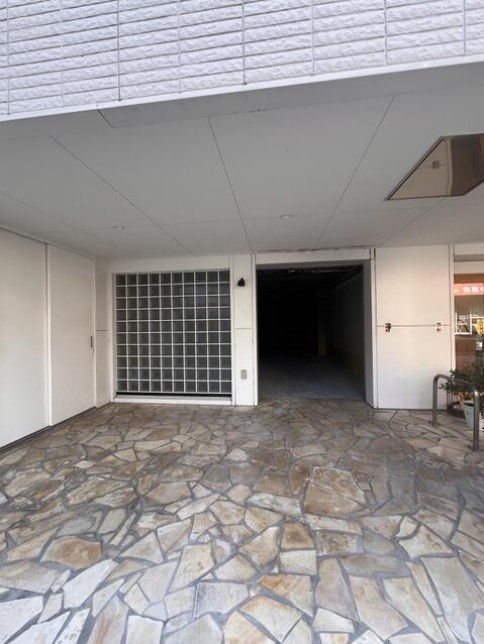 神戸市中央区中山手通の