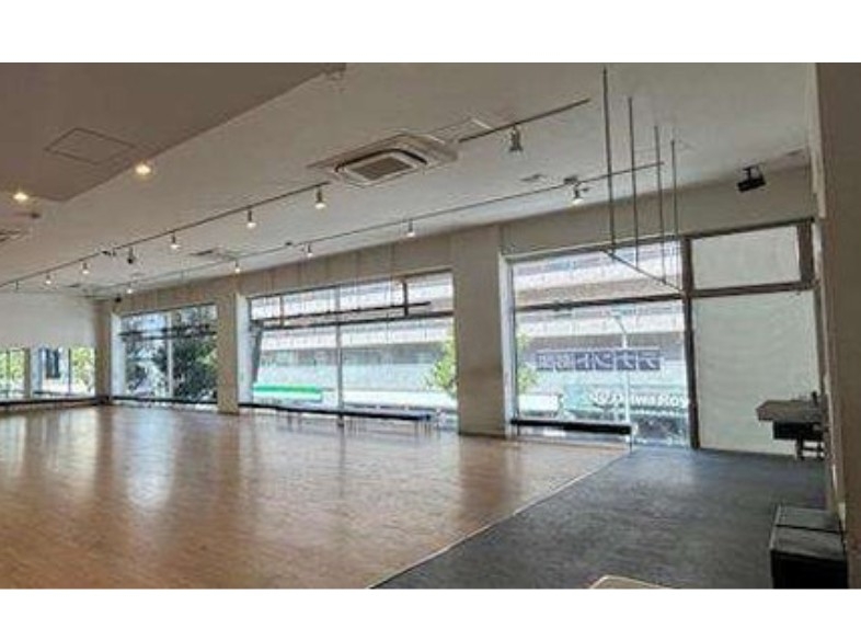 神戸市中央区磯上通の店舗・美容・物販1
