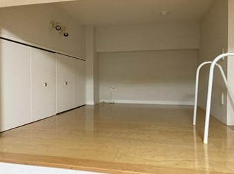 神戸市中央区下山手通の店舗1