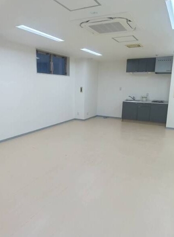神戸市中央区八幡通の店舗2
