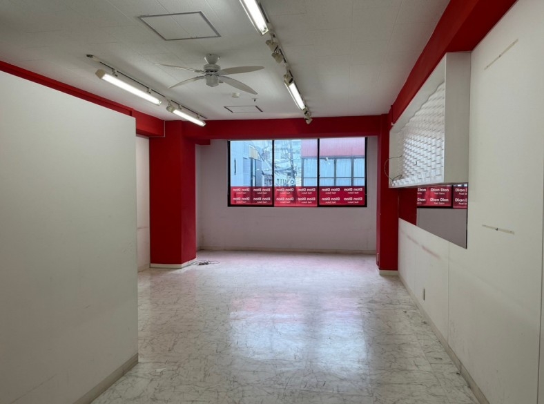 神戸市中央区北長狭通の店舗