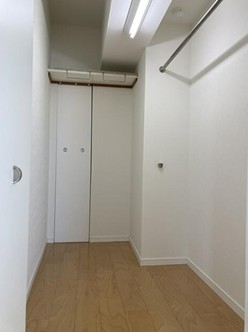 神戸市中央区下山手通の店舗2