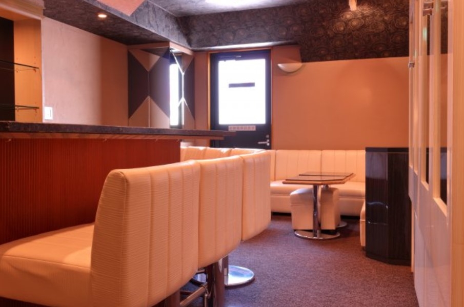 神戸市中央区中山手通の店舗・居抜き店舗・バー・軽飲食・スナック1