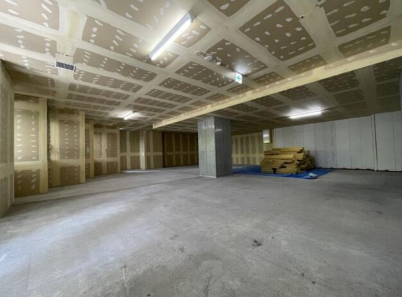 神戸市中央区加納町の店舗1