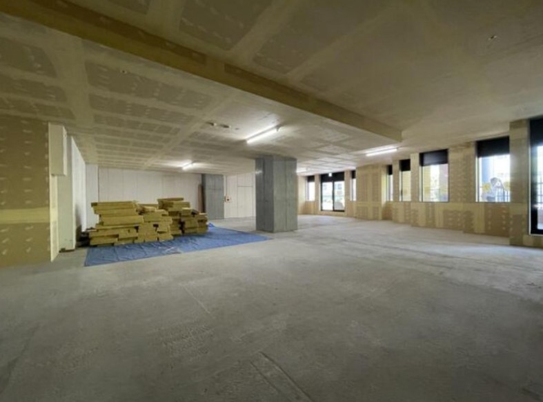 神戸市中央区加納町の店舗2