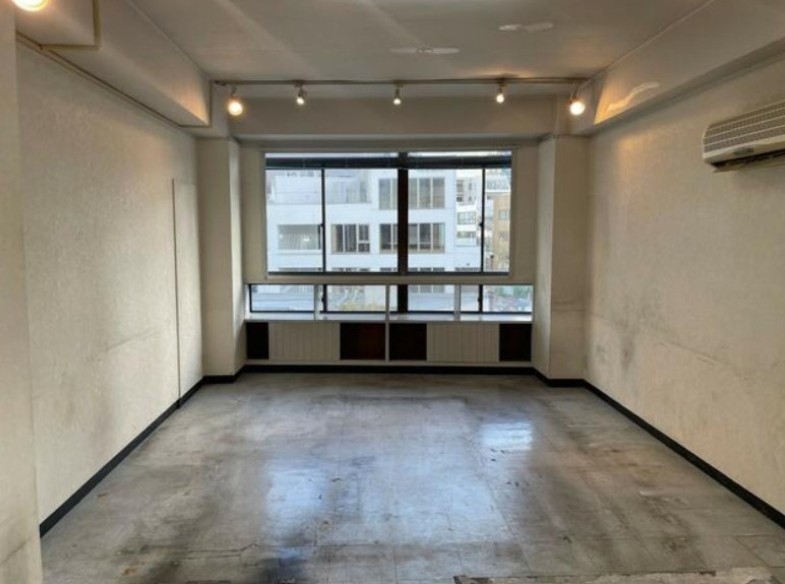 神戸市中央区下山手通の店舗・物販1