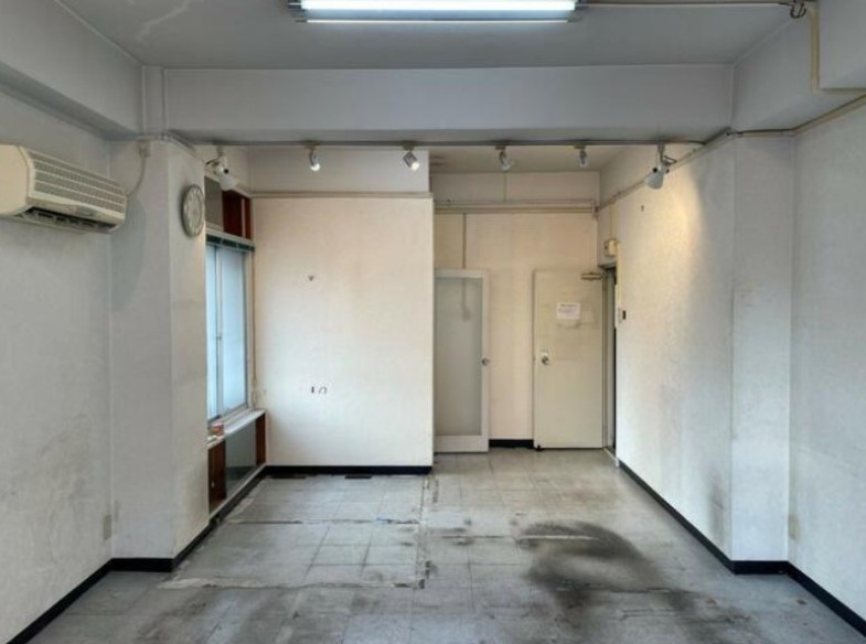 神戸市中央区下山手通の