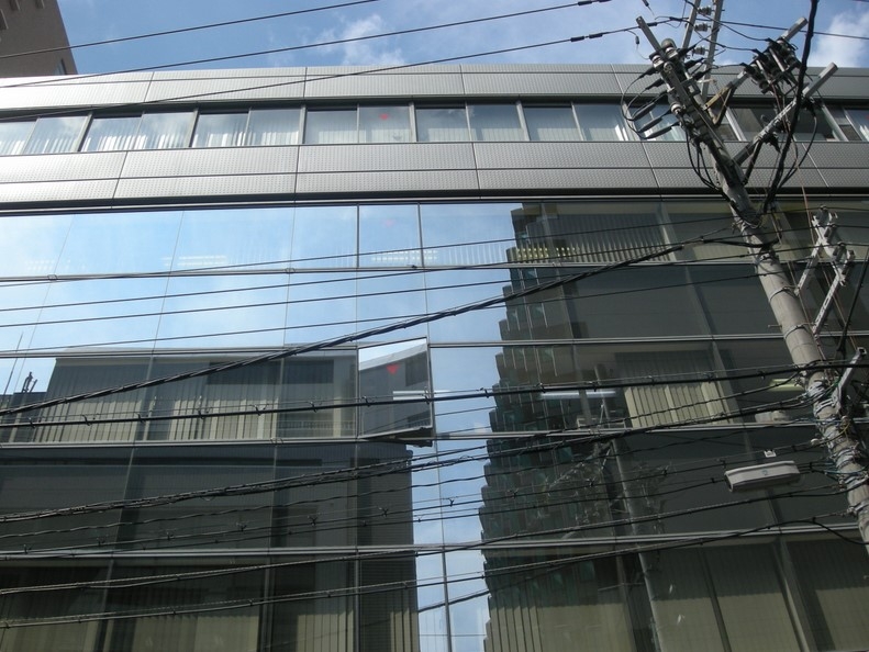 神戸市中央区八幡通の店舗1