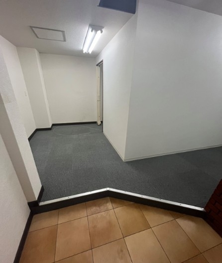 神戸市中央区多聞通の店舗1